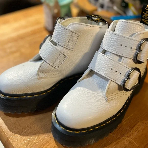 White Doc Martens Platform Boots with Heart Buckles size 6 - Picture 2 of 6